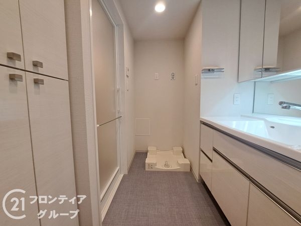 プレサンスロジェ四條畷忍ケ丘ザ・テラス　中古マンション