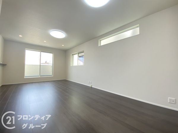 四條畷市江瀬美町　新築一戸建て