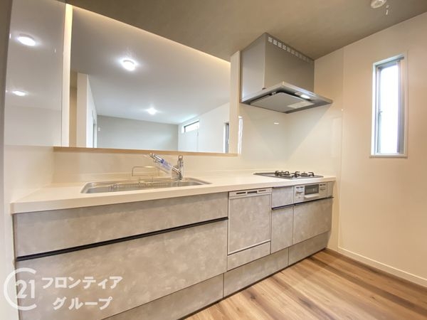 四條畷市南野１丁目　新築一戸建て