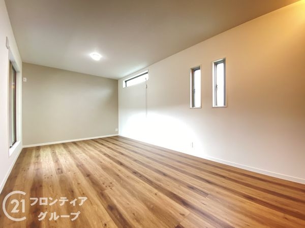 四條畷市南野１丁目　新築一戸建て