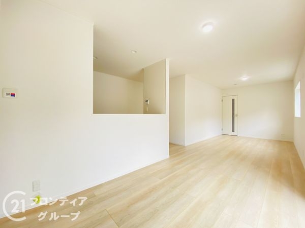 四條畷市南野６丁目　新築一戸建て　第３　１０号棟