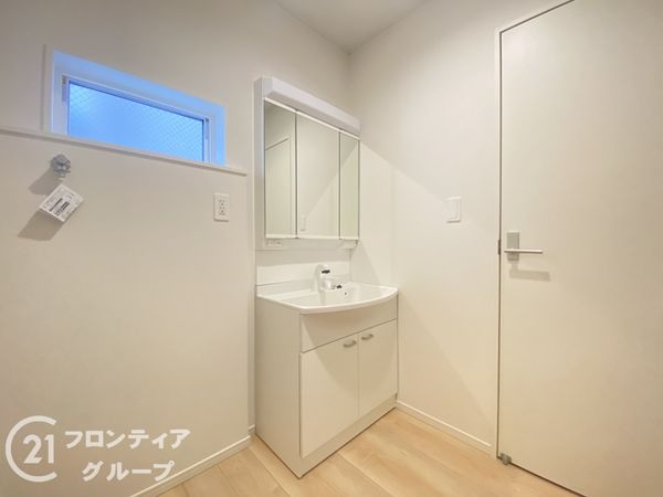 四條畷市南野６丁目　新築一戸建て　第３　１２号棟