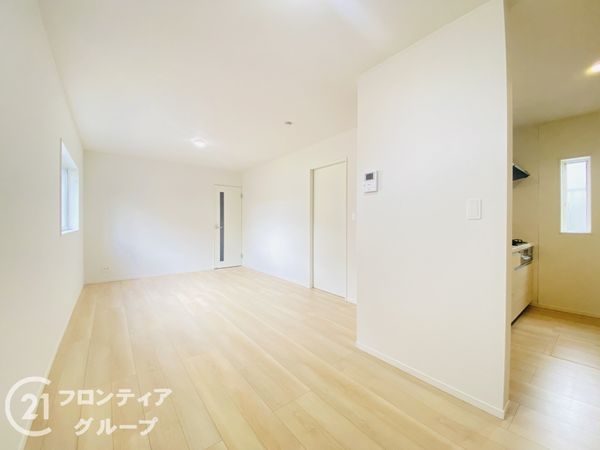 四條畷市南野６丁目　新築一戸建て　第３　１２号棟