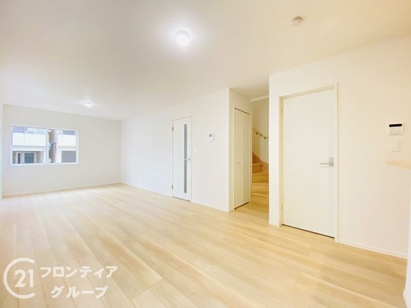 四條畷市南野６丁目　新築一戸建て　第３　４号棟