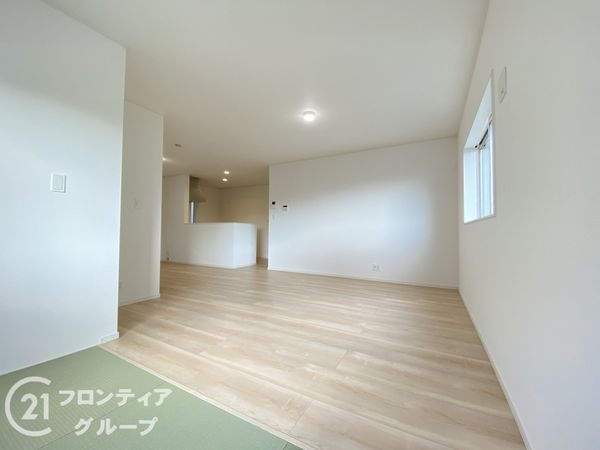四條畷市南野６丁目　新築一戸建て　第３　６号棟