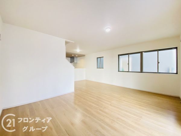 大阪市旭区高殿７丁目　新築一戸建て　１期　２号棟