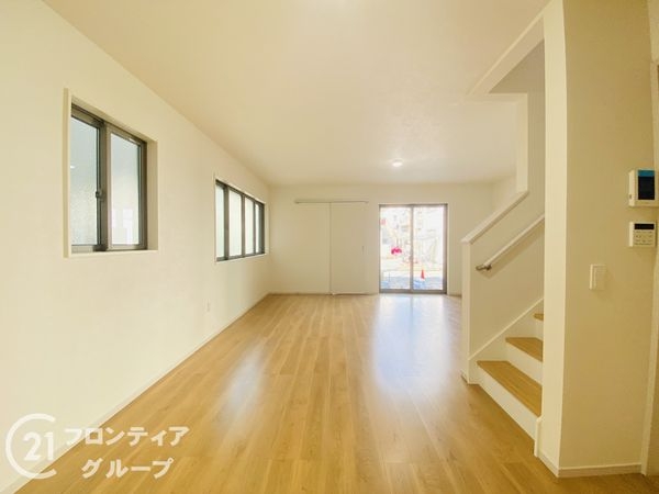 大阪市旭区高殿７丁目　新築一戸建て　１期　２号棟