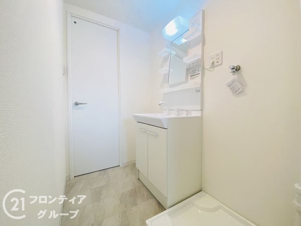 忍ケ丘クレセントヴィラＦ棟　中古マンション