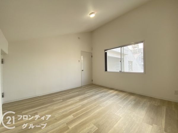 忍ケ丘クレセントヴィラＦ棟　中古マンション