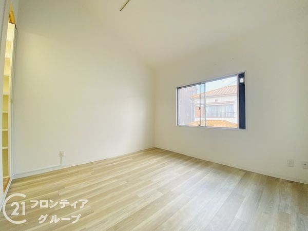 忍ケ丘クレセントヴィラＦ棟　中古マンション