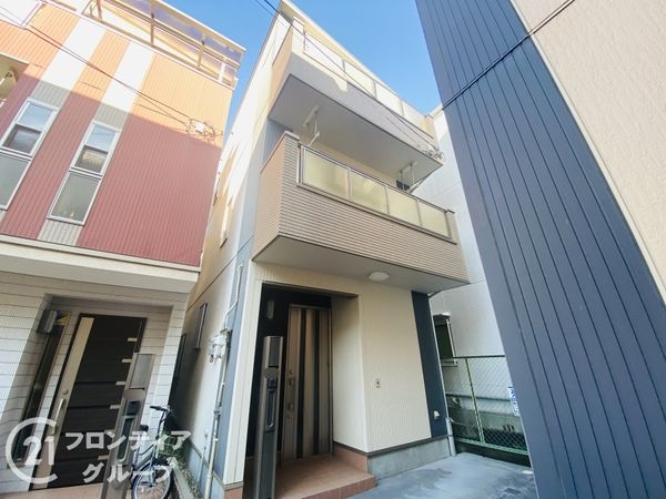 大阪市東淀川区井高野１丁目　中古一戸建て
