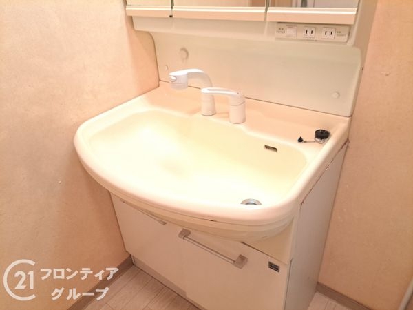 門真市四宮３丁目の中古一戸建て