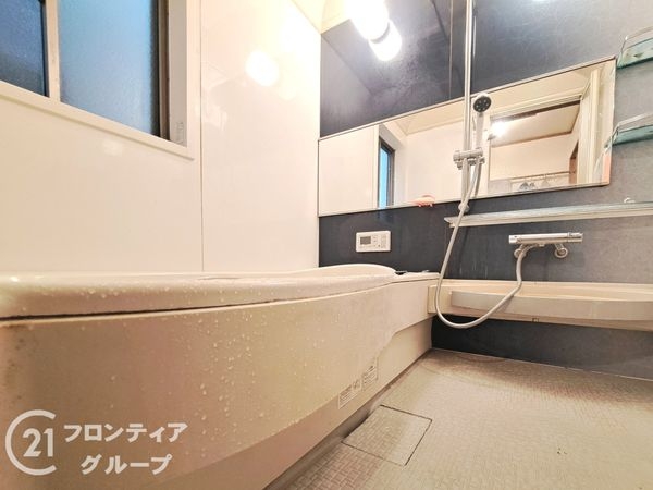 寝屋川市緑町　中古一戸建て