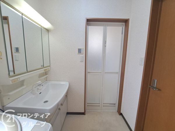 門真市舟田町の中古一戸建て