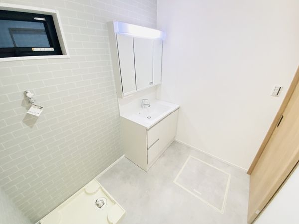大阪市鶴見区焼野２丁目　新築一戸建て　全１１区画　６号棟
