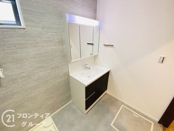 大阪市鶴見区焼野２丁目　新築一戸建て　全１１区画　１号棟