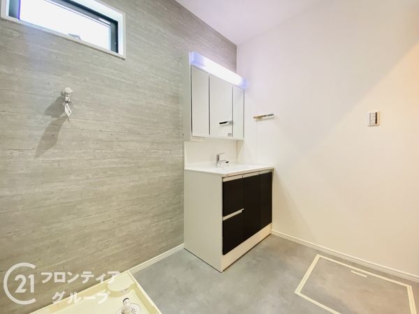 大阪市鶴見区焼野２丁目　新築一戸建て　全１１区画　１号棟