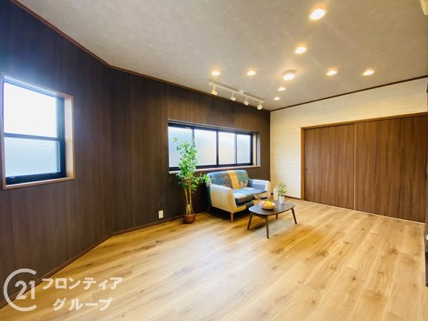 守口市寺方錦通１丁目　中古一戸建て