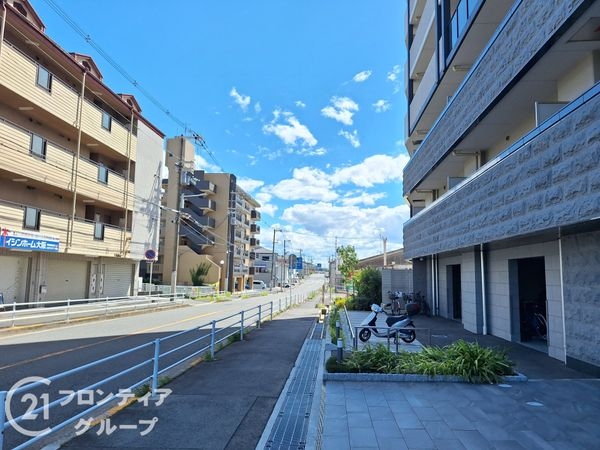プレサンスロジェ四條畷忍ケ丘ザ・テラス　中古マンション