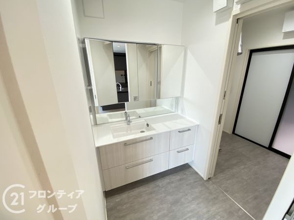 門真市小路町の中古一戸建て