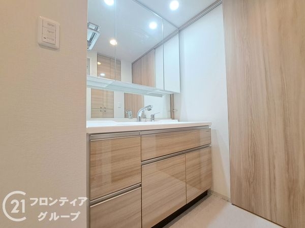プレサンスロジェ四條畷忍ヶ丘ザ・テラス　中古マンション
