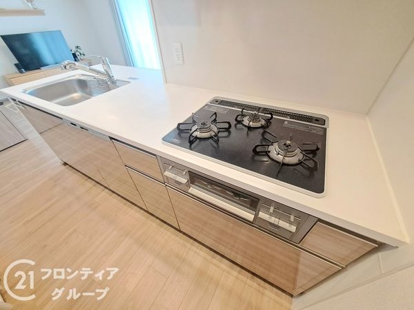 プレサンスロジェ四條畷忍ヶ丘ザ・テラス　中古マンション