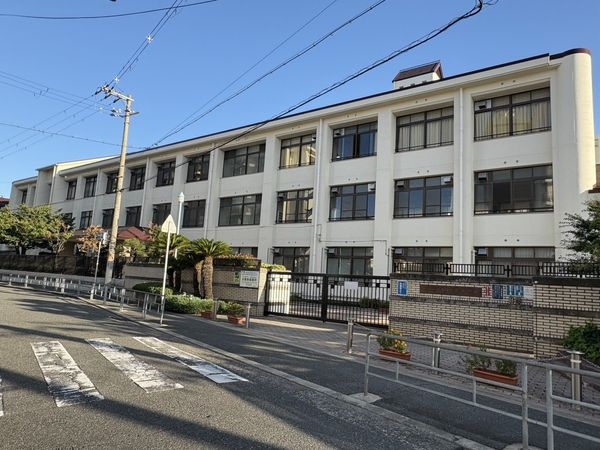 大阪市鶴見区鶴見1丁目の中古一戸建て(大阪市立鶴見南小学校)
