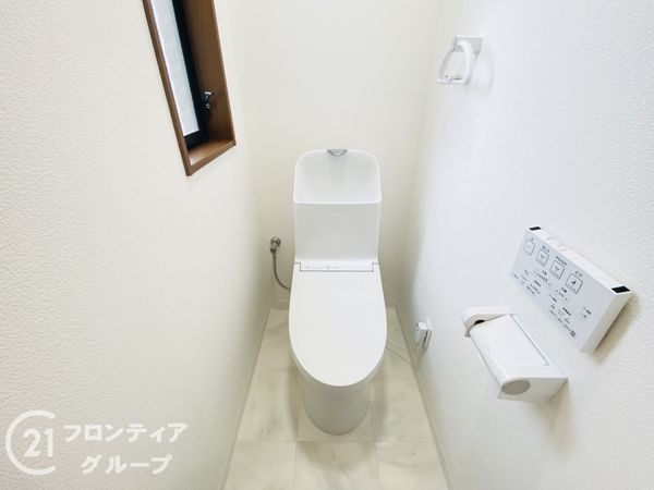大阪市鶴見区鶴見1丁目の中古一戸建て(トイレ)