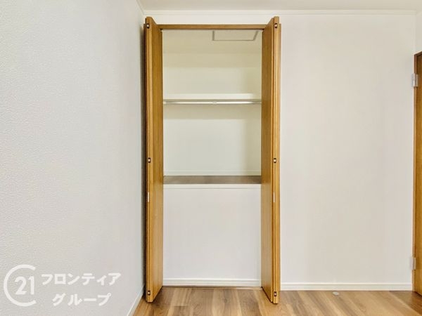 大阪市鶴見区鶴見1丁目の中古一戸建て(収納)