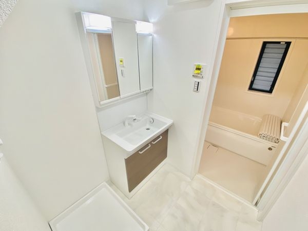 大阪市鶴見区鶴見1丁目の中古一戸建て(洗面台・洗面所)