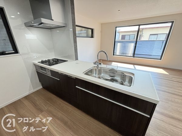 守口市大枝東町　新築一戸建て　３号棟