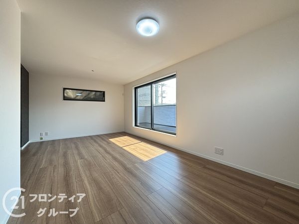 守口市大枝東町　新築一戸建て　３号棟