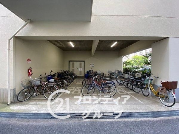 クローバーハイツ森小路2号棟　中古マンション