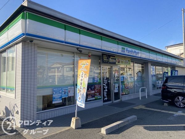 門真市三ツ島6丁目の中古一戸建て(ファミリーマート門真三ツ島六丁目店)