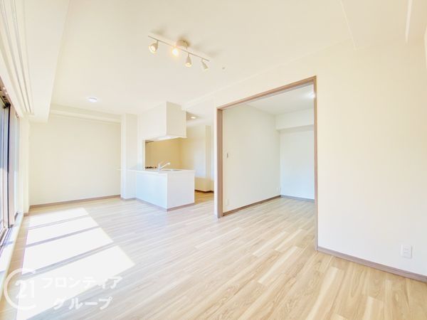 プレサンスロジェ京橋セリエ　中古マンション