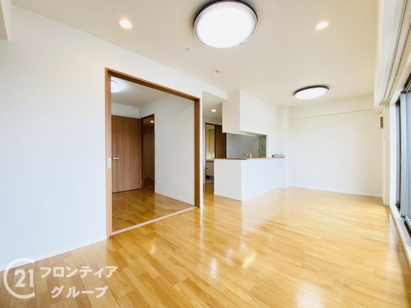 シャリエ鶴見緑地エルグレース　中古マンション