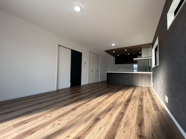 天理市勾田町　新築一戸建て　１０号地