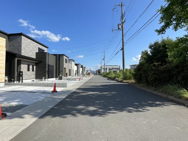 天理市勾田町　新築一戸建て　２号地