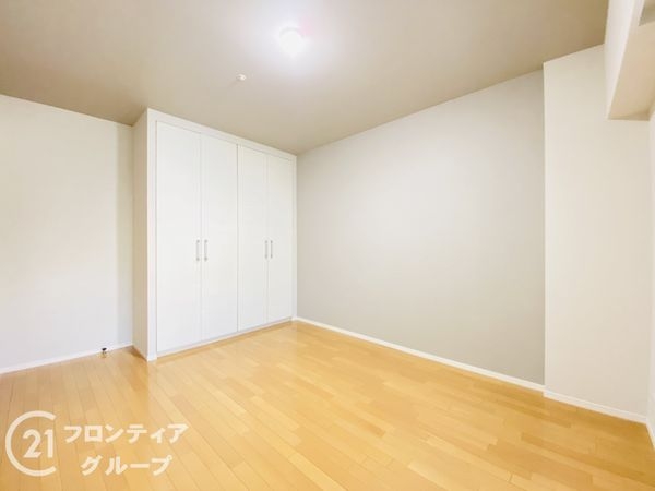 タイムズ・ピース・スクエア・ファーストゲートシティ　中古マ…