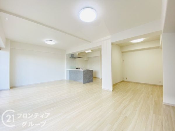 ネオコーポ鶴見緑地 中古マンション(リビング)