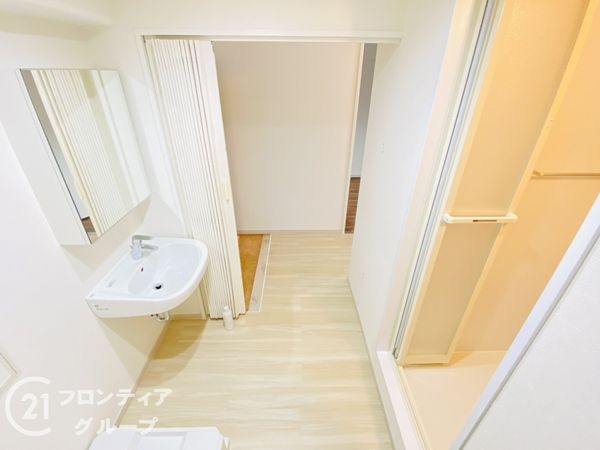 ネオコーポ鶴見緑地 中古マンション(洗面台・洗面所)