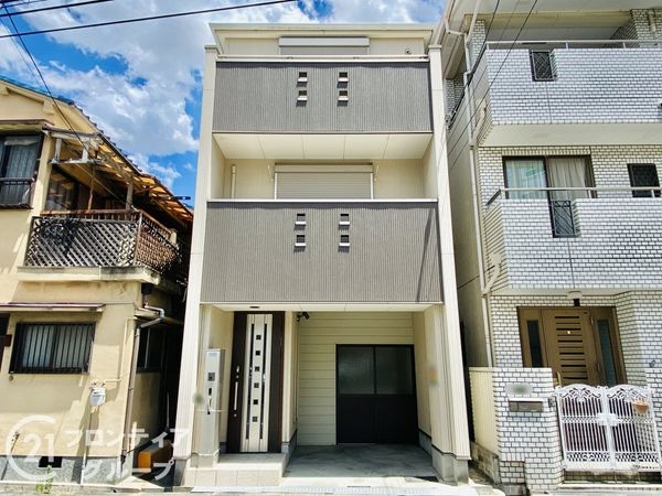 大阪市東淀川区豊新５丁目　中古一戸建て