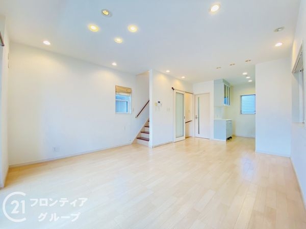 大阪市東淀川区豊新５丁目　中古一戸建て