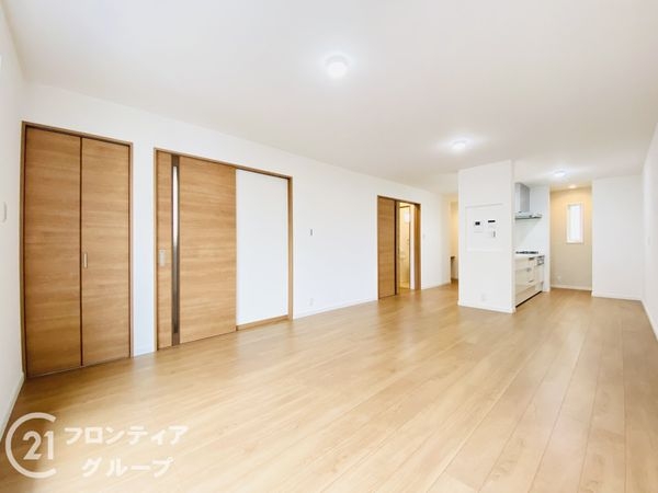 大東市三住町　新築一戸建て　6号地
