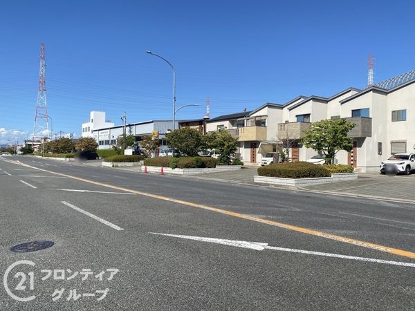 門真市島頭1丁目の中古一戸建て(前面道路含む現地写真)