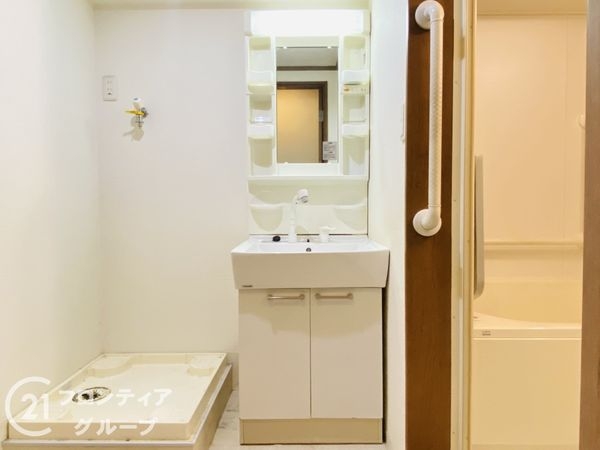 シャトー三愛 中古マンション(洗面台・洗面所)