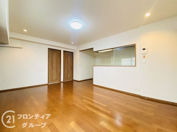 シャトー三愛 中古マンション(リビング)