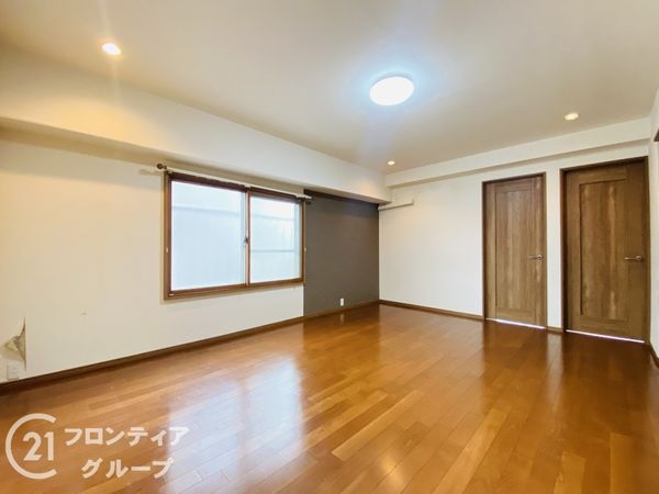 シャトー三愛 中古マンション(リビング)