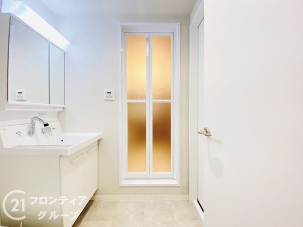 南門真ハイライフ 中古マンション(洗面台・洗面所)