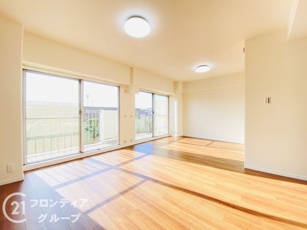 南門真ハイライフ 中古マンション(リビング)